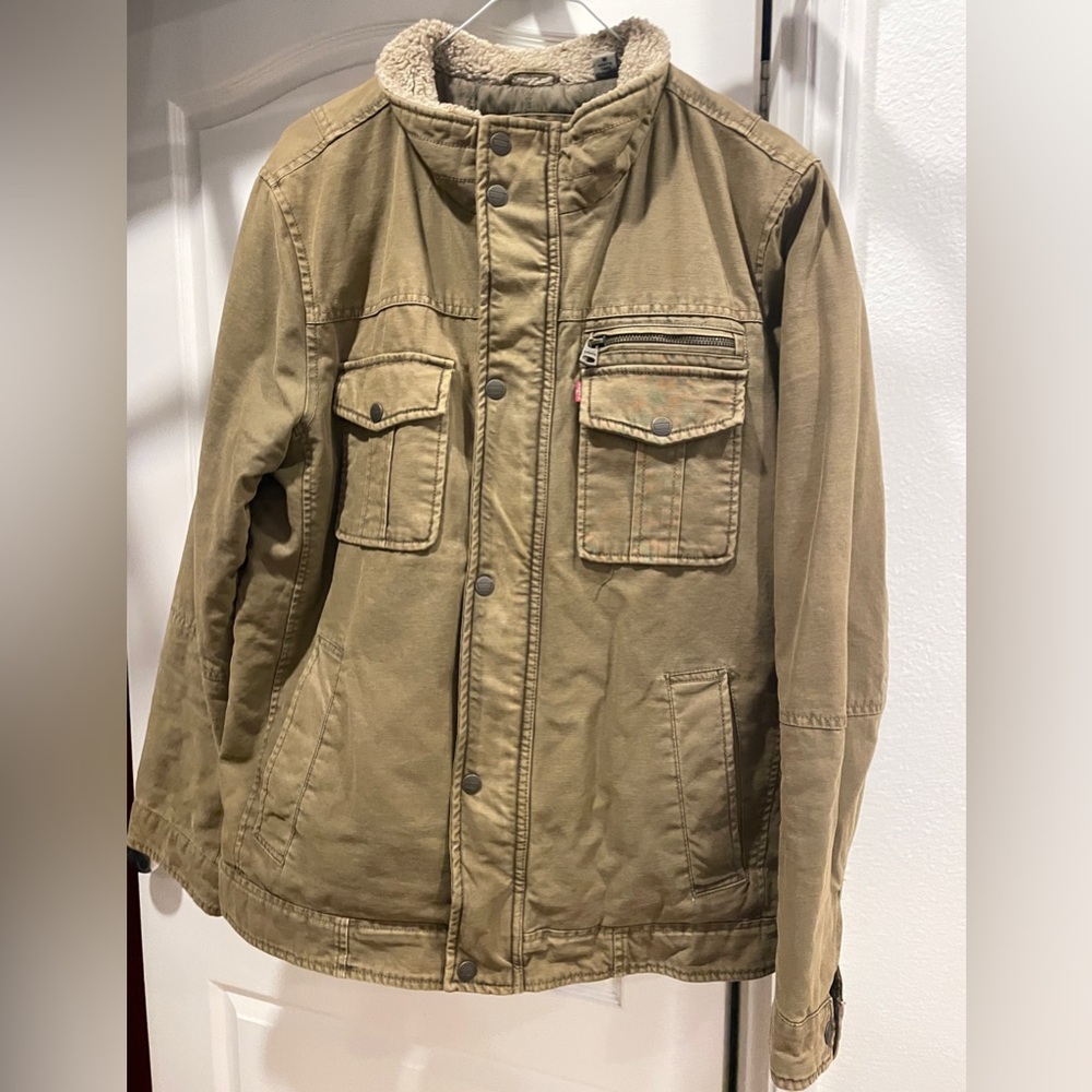 Levi’s trucker jacket size M